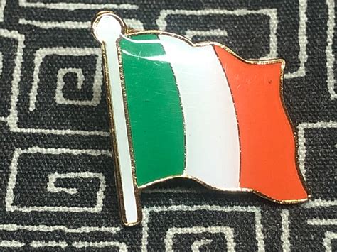 Irish Flag Enamel Pin Flag of Ireland Green, White and Orange European ...