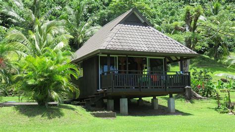 PENSION REVA TEAHUPOO - Prices & Guest house Reviews (Tahiti, South ...