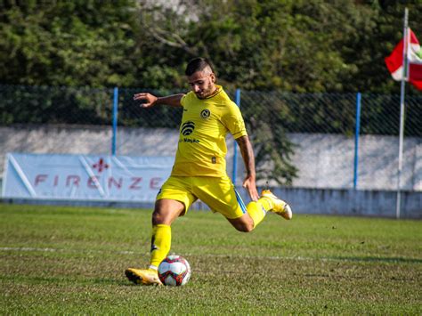 Na O Canoinhas Derrotado Pelo Guarani Jmais