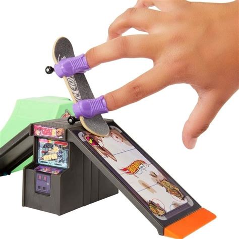 Hot Wheels Skate Parmak Kaykay Macerasına Başlangıç Setleri Fiyatı