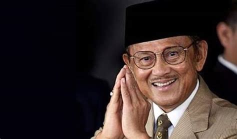 Biografi Bj Habibie Lengkap Presiden Indonesia Ke 3 And Bapak Teknologi