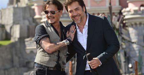 Johnny Depp Et Javier Bardem L Quipe Du Film Pirates Des Caraibes