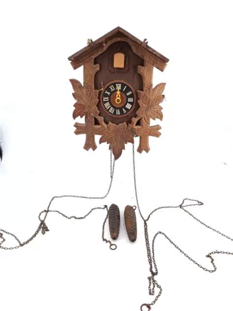 Coucou Ancien Mecanique Pendule Horloge Bois Foret Noire Poids Fonte