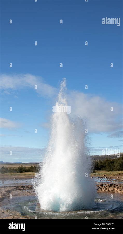 Strokkur Geyser Eruption Eruption Of Hot Water Gold Circle Iceland