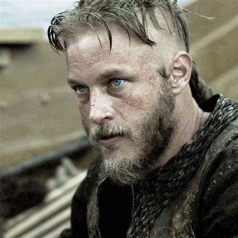 1 173 Me Gusta 4 Comentarios Vİkİngs Ragnar Lothbrok 45k🛡️ King