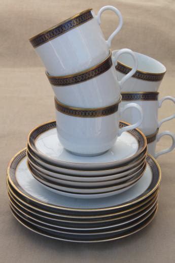 Kahla Gdr Germany Porcelain Demitasse Coffee Cups And Dessert Plates Set