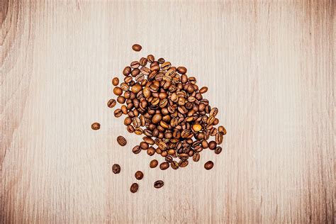 Close Up Photo Coffee Bean Lot Coffee Bean Seed Cafe Wood Table