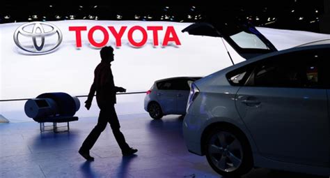 Toyota Anuncia Millonaria Inversi N En Aplicaci N De Taxis Economia