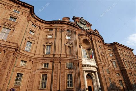 Palazzo Carignano es un edificio histórico un buen ejemplo de la