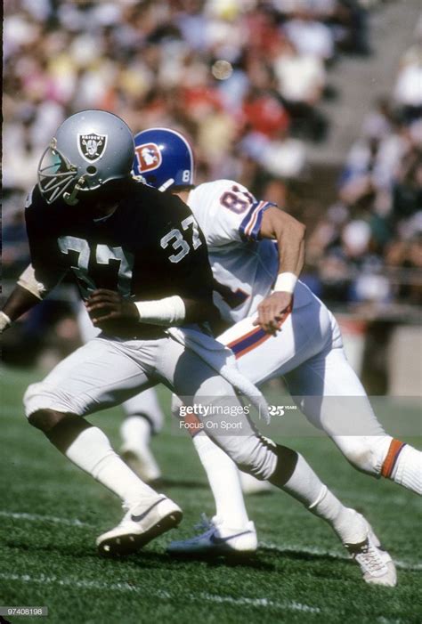 Oakland Ca Circa 1980 S Defensive Back Lester Hayes Of The Defensive Back Raiders