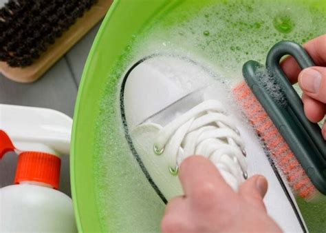 Como Tirar Mancha De Caneta De Tenis - Como Tirar Mancha de Caneta: Confira Passo a Passo