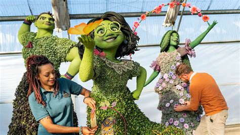 First Look At NEW Encanto Tiana Topiaries For 2023 EPCOT Flower