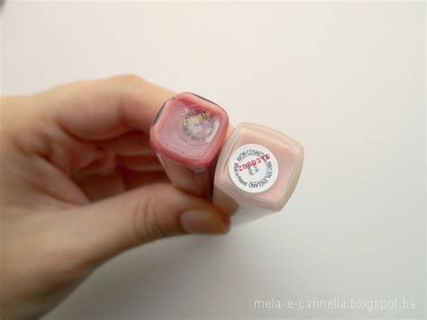 Mela E Cannella Avon D Plumping Lip Gloss Nude Ultra Glazewear Lip Gloss Pink Petal