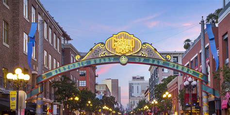 A Guide to San Diego's Gaslamp District