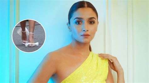 Alia Bhatt Steps Out In Style To Promote Rrr Flaunts Stylish Heeled