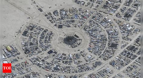 Ecosystem Burning Man Revelers Begin Exodus After Flooding Left Tens