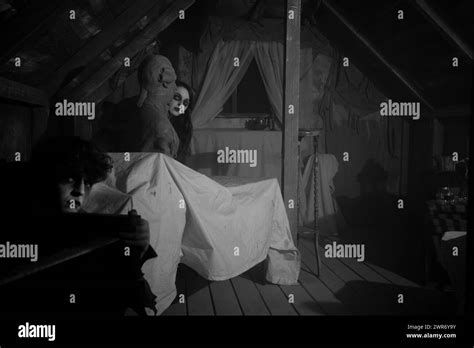 041019 Alton Towers Scarefest Stock Photo Alamy