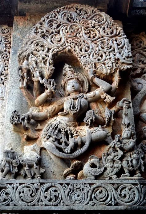 Halebidu | A Complete Guide to Magnificent Sculptures!