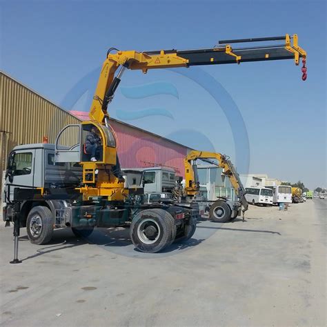 Ton China Folding Knuckle Boom Lifting Cargo Hoisting Equipment