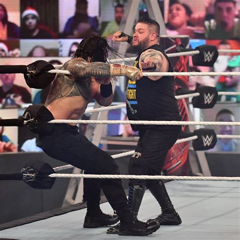 Roman Reigns Vs Kevin Owens Universal Championship TLC Match