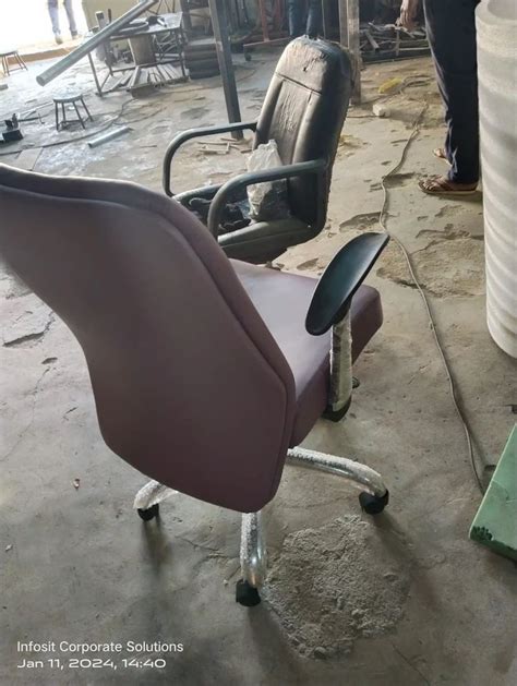 Rexine Mid Back Executive Revolving Office Chairs At Rs In Bengaluru