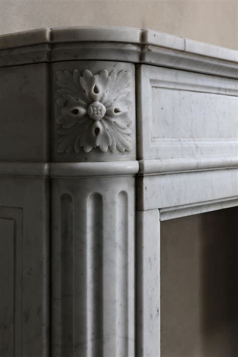 19th Century Mantle Surround Of Carrara Marble In Style Of Louis XVI