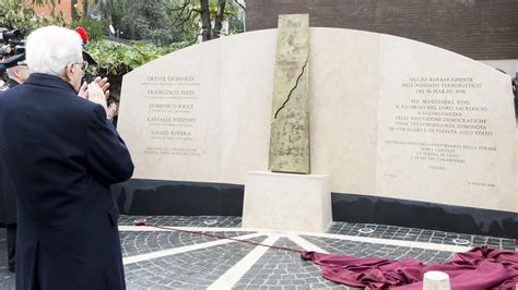 40 Anni Fa Il Rapimento Di Aldo Moro La Commemorazione In Via Fani