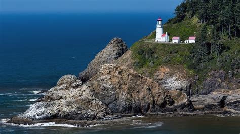 Heceta Head Lighthouse - backiee