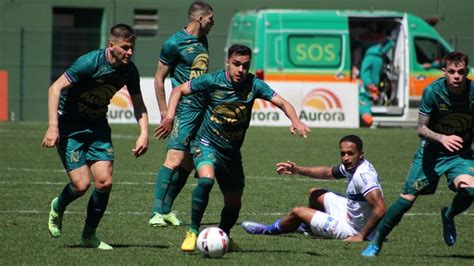 CSA Tem Goleiro Expulso Sofre Gol No Final E Perde Para A Chapecoense