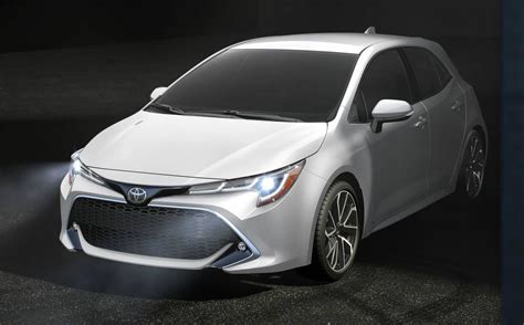 Design Do Novo Toyota Corolla Incluindo O Interior é Revelado E