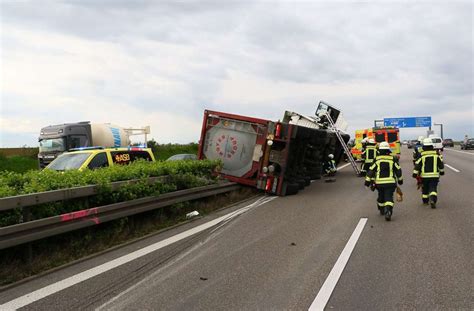 Schwierige Bergung Noch Lange Mit Stau Chaos Zu Rechnen