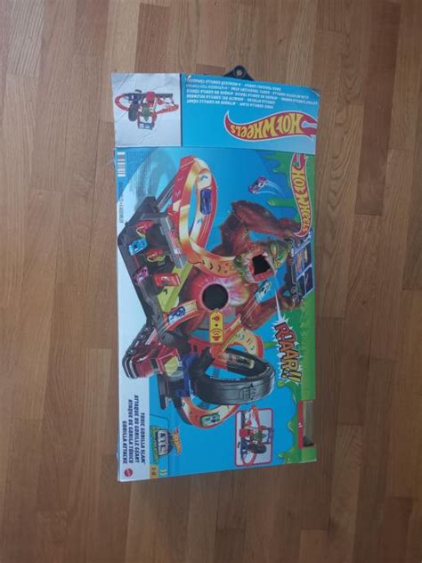 Hot Wheels City Toxic Gorilla Slam staza i skakaonica za autiće