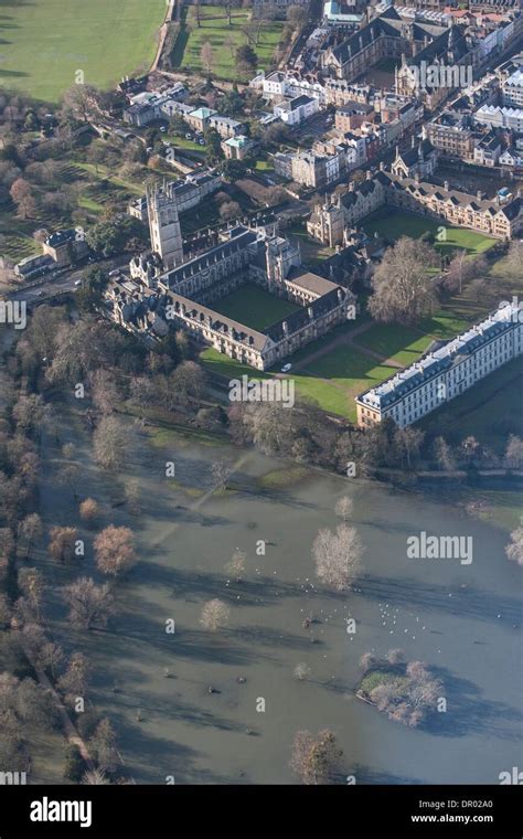 Oxford Uk 14th January 2014 The River Thames And Cherwell Oxford In