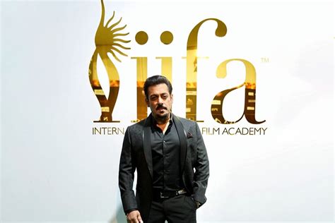 Salman Khan | Salman Khan flaunts a French beard at IIFA, stuns fans ...