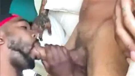 Amateur Typ Wichst Schwanz Bevor Er Einen Blowjob Bekommt XHamster