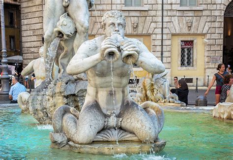 Fontana Del Moro In Piazza Navona Rome Travel Guide Roma Wonder