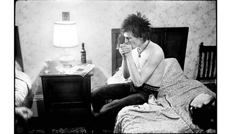 Kisah Hidup Sid Vicious Bassit Band Punk Sex Pistols Yang Bengal KASKUS