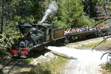 Yosemite Mountain Sugar Pine Railroad opens