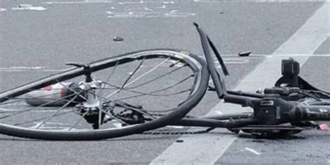 Tragedia In Strada Ciclista Travolto E Ucciso Da Unauto Il