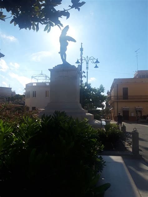 Monumento Ai Caduti Tropea Vv Pietre Della Memoria