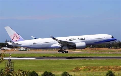 China Airlines A350 Business Class Review - 12 Hours In Business Class ...