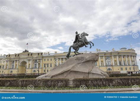 Monumento All Imperatore Peter Le Grande Fotografia Stock Editoriale