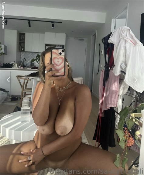 Alanna Pow Saucytitsbali Nude Onlyfans Leaks The Fappening Photo