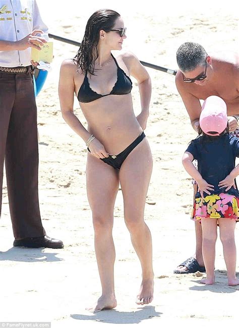 Katharine McPhee Wears Black Bikini As She Soaks Up The Sun In Mexico