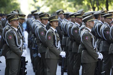 Fotos Los Reyes Presiden El Desfile Del Día De Las Fuerzas Armadas En