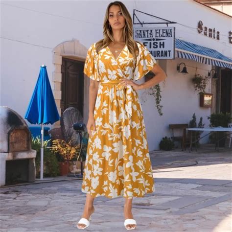 Robe Femme d été à col en V et manches feuilles de lotus jaune CK