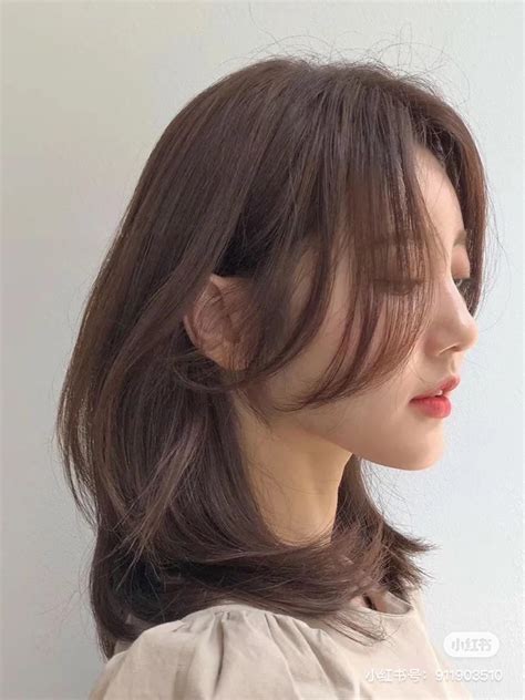 Asian Shoulder Length Hair Stylish And Modern