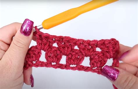 How To Crochet Granny Stripe Stitch Step By Step Tutorial The Newlywed