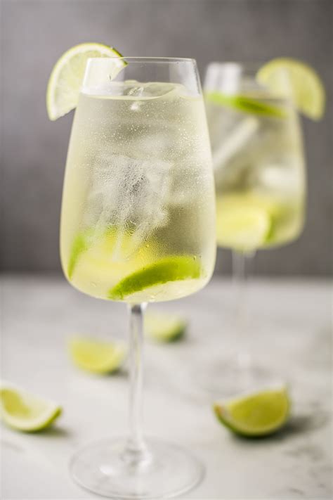 White Wine Spritzer Recipe