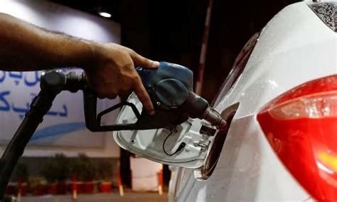 Petrol Price Slashed By Rs1020 Per Litre Business Recorder